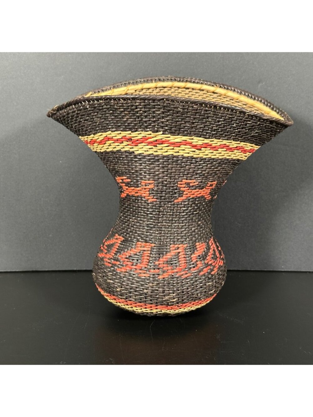 Hand Woven YeKwana WUWA BURDEN BASKET Venezuelan Amazonian Tribal Art YeKuana